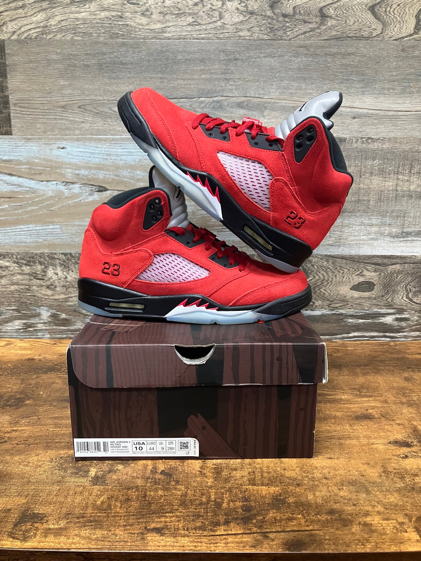Jordan 5 Raging Bull size 10