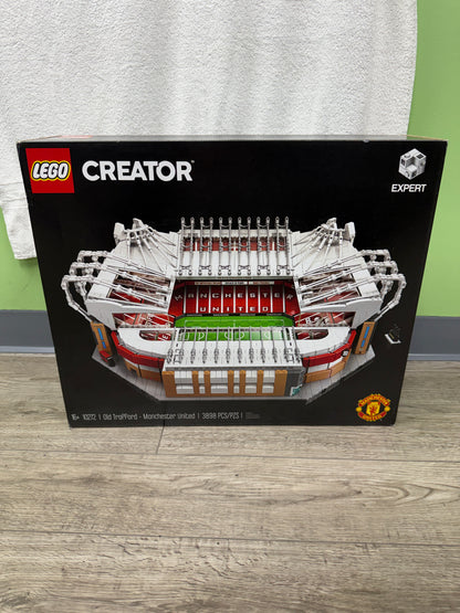 Lego Manchester United Old Trafford stadium set (New sealed)