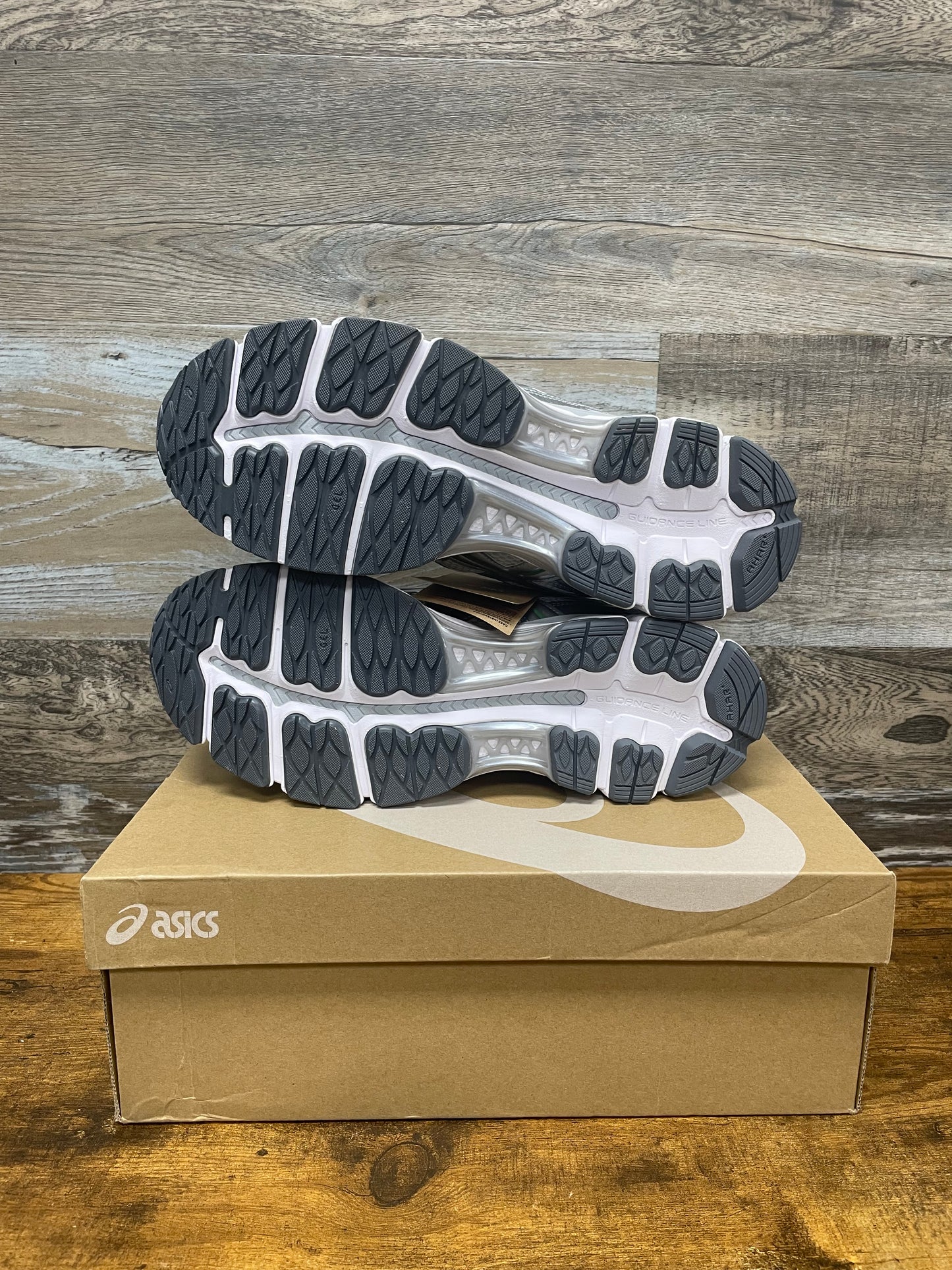 11.5 - Asics Gel-Kayano 12.1