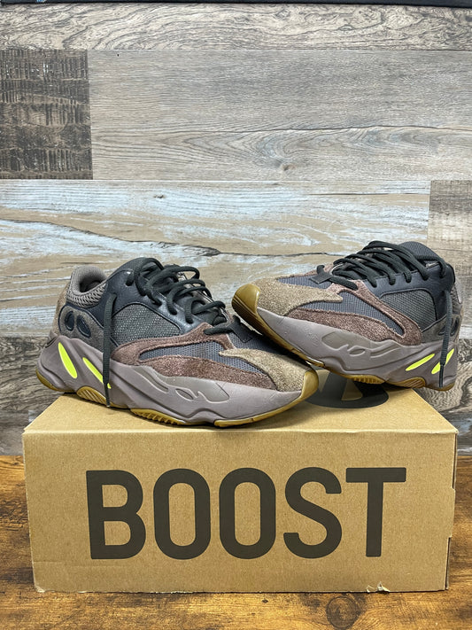 Yeezy Boost 700 “Mauve” 8.5