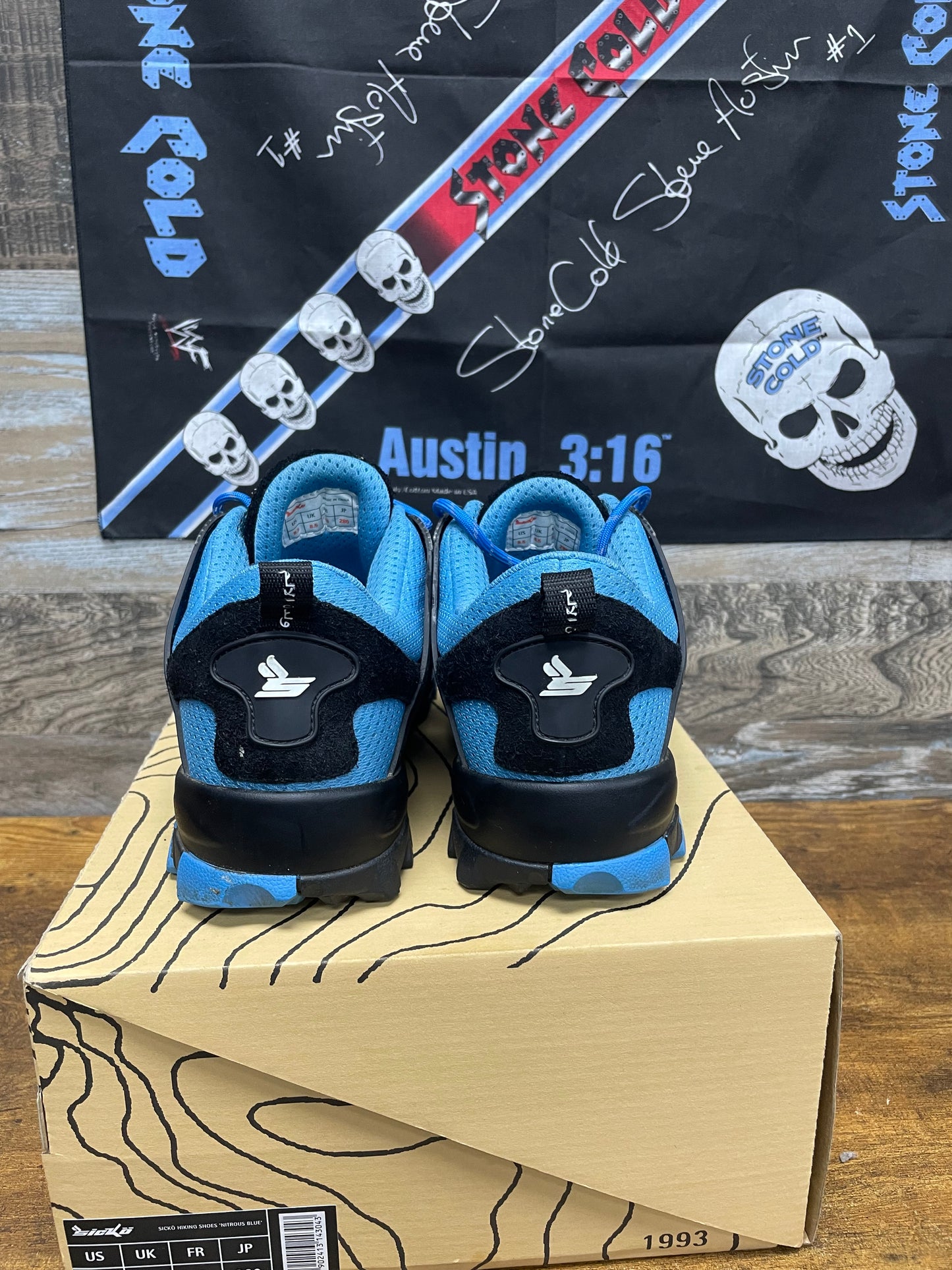9.5 - xVESSEL x Sickö Hiking Shoes Nitro Blue