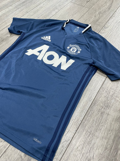 S- adidas Manchester United training jersey from the 2016-17