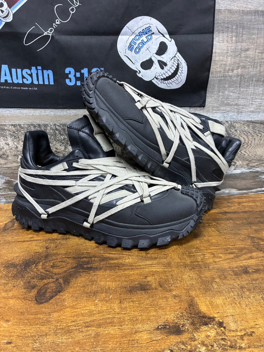 44 (11) - Rick X Moncler Trail Grip