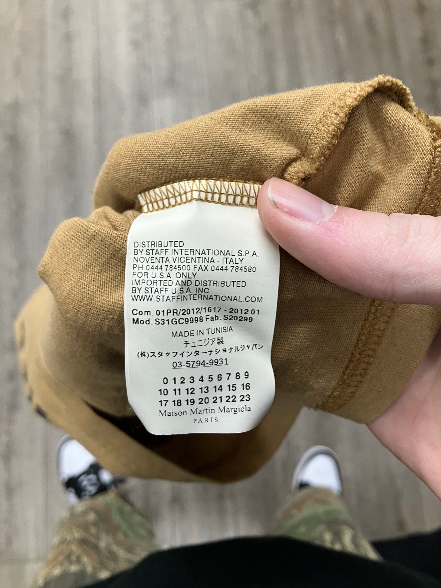 Maison Margiela AIDS Awareness V-neck Size Small