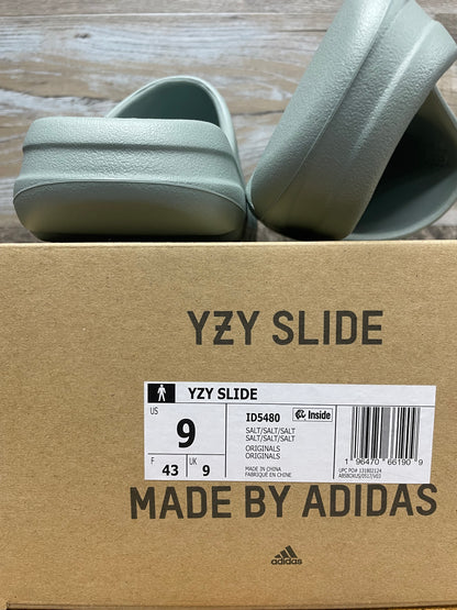 Yeezy Slide Salt 9 new