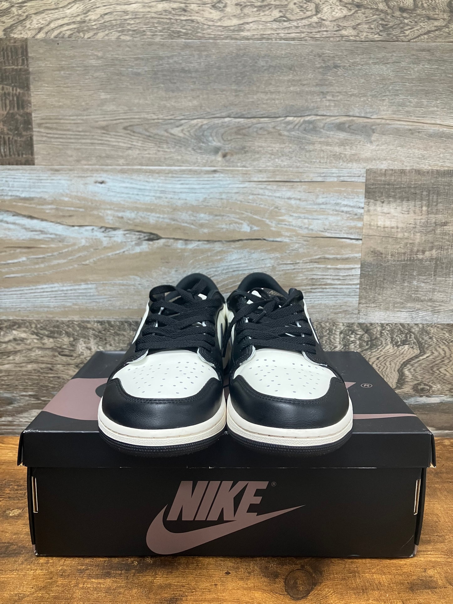 Air Jordan 1 Low Mocha 12