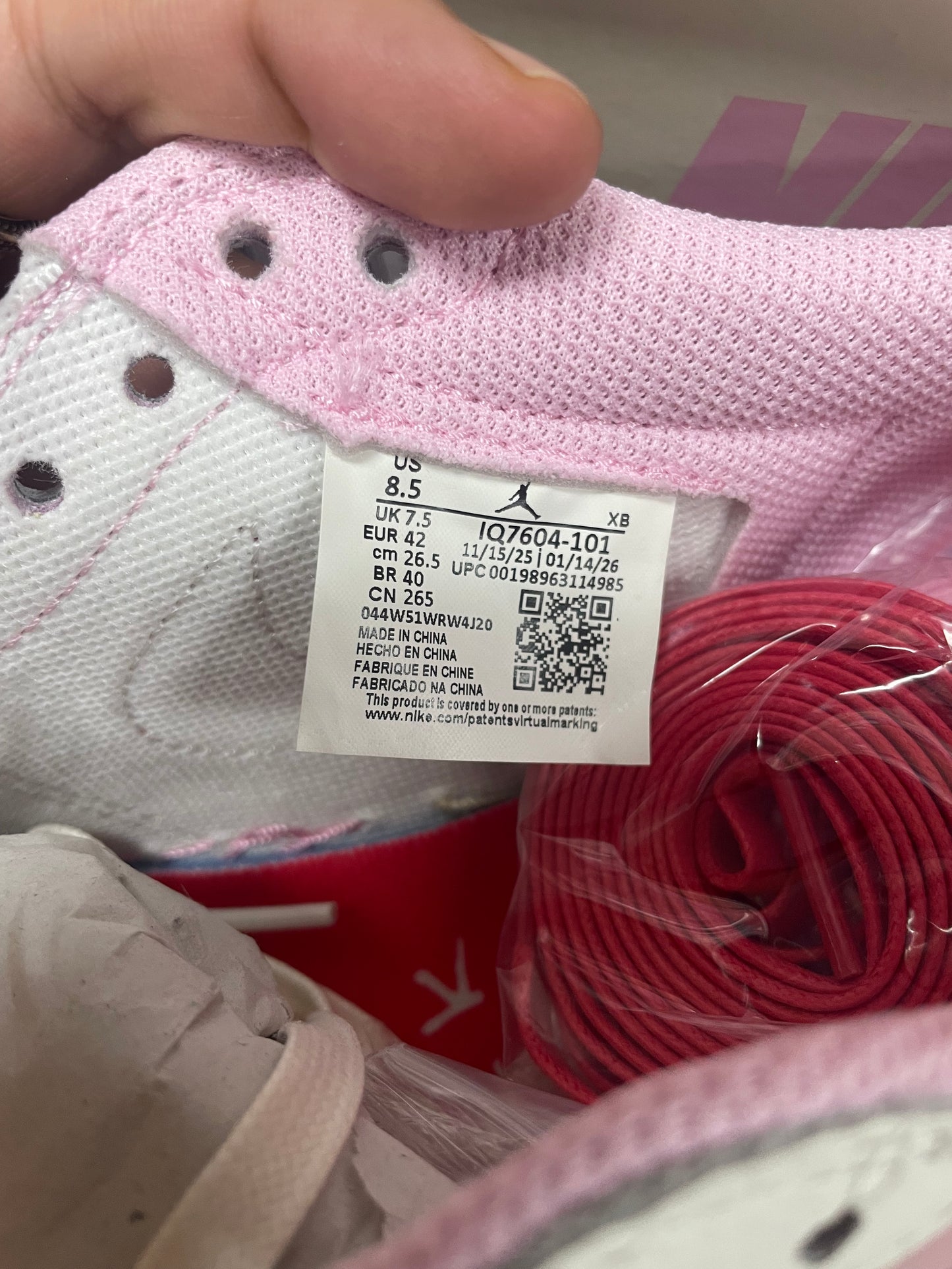 8.5 - Air Jordan 1 Low x Travis Scott "Tropical Pink