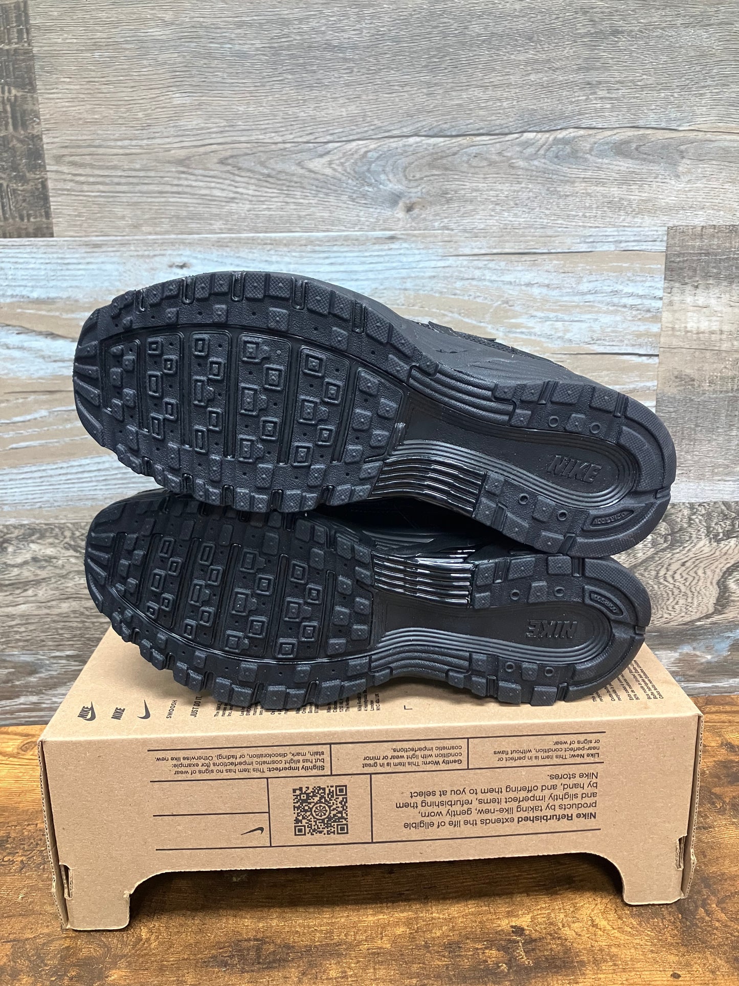 Nike P-6000 Black Size 9