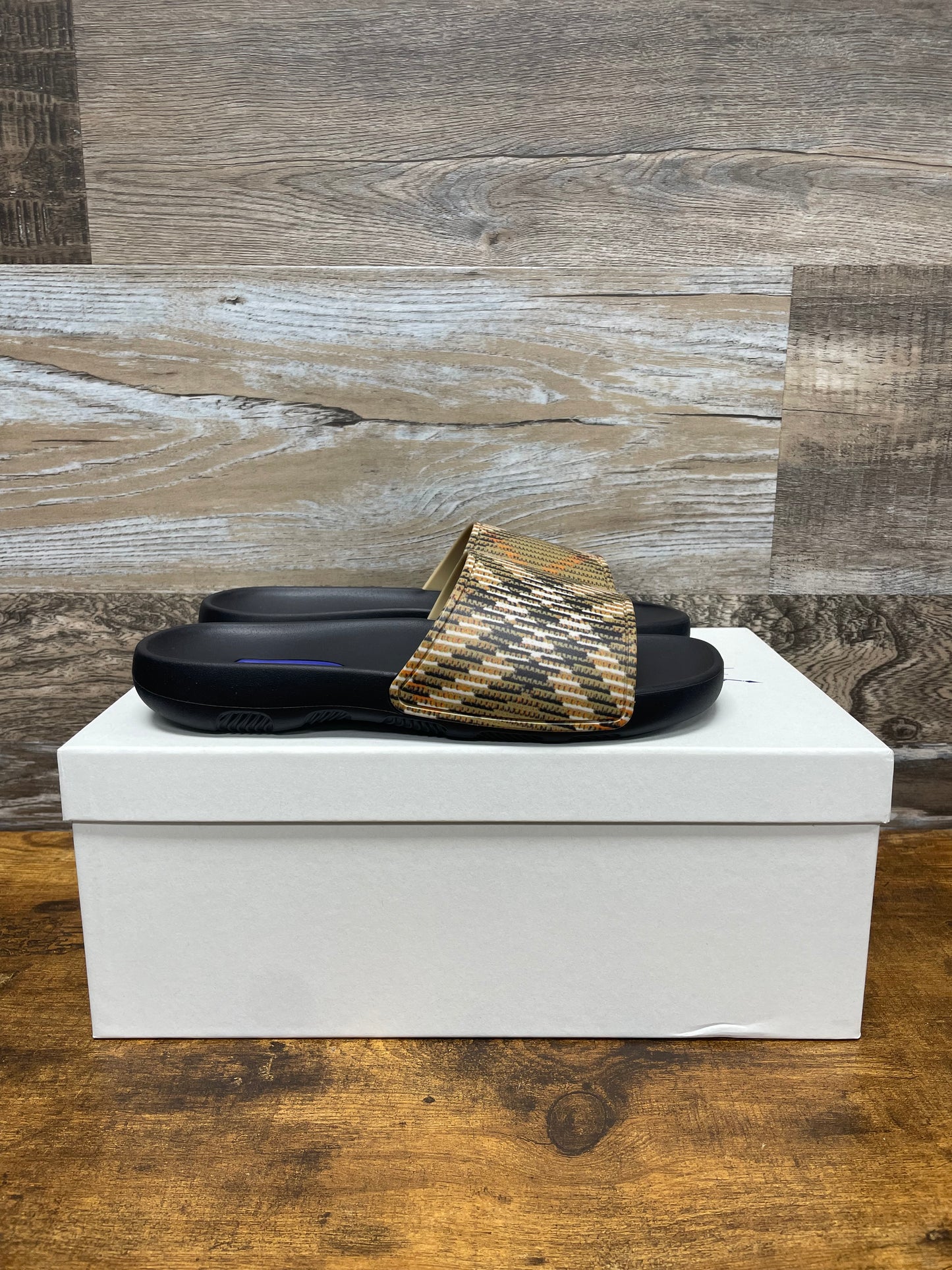 Burberry Check Dive Slides 7