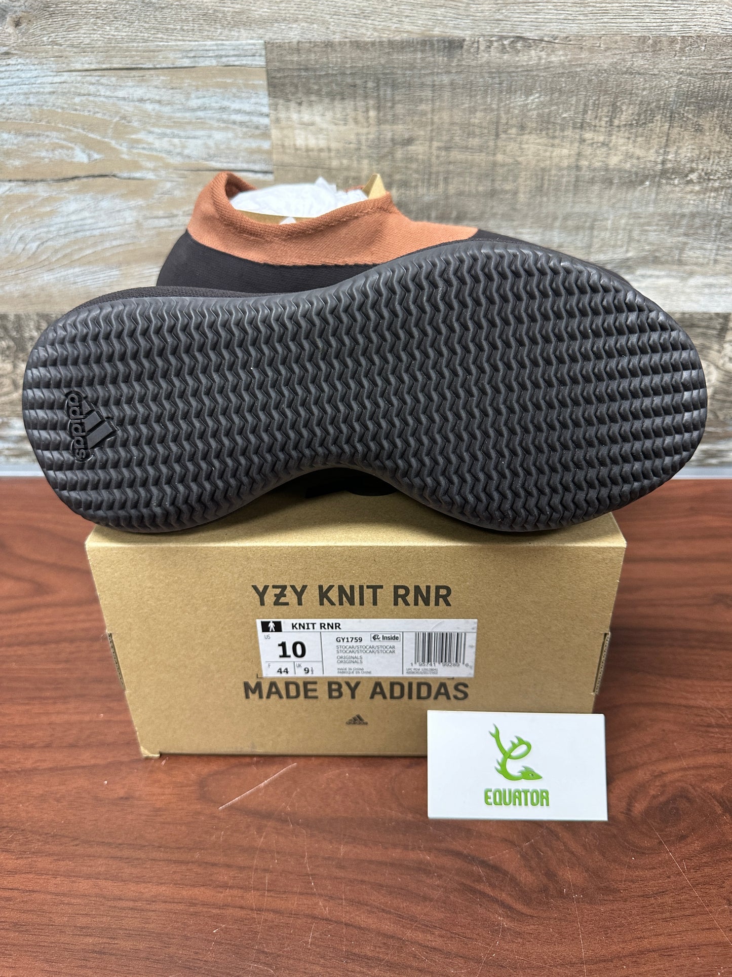 Yeezy Knit Rnr Stone carbon Size 10 New