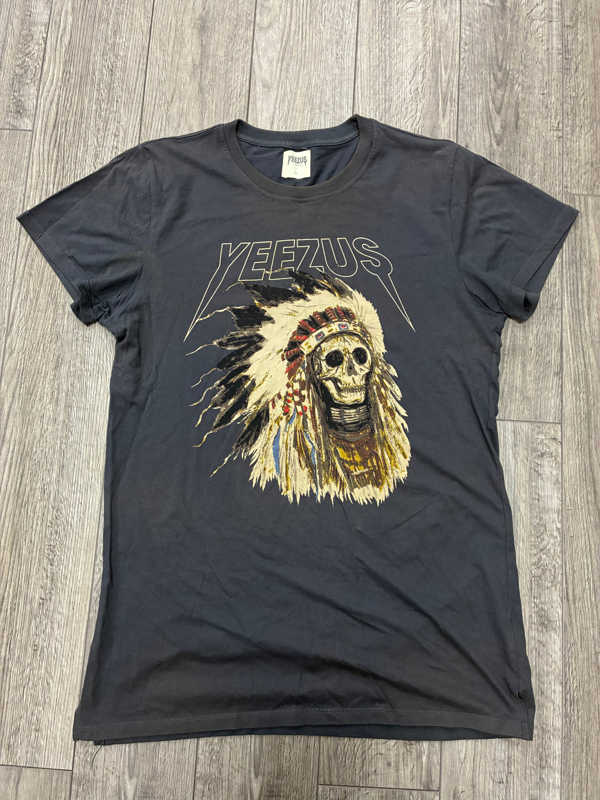 L - Kanye Yeezus Tour shirt