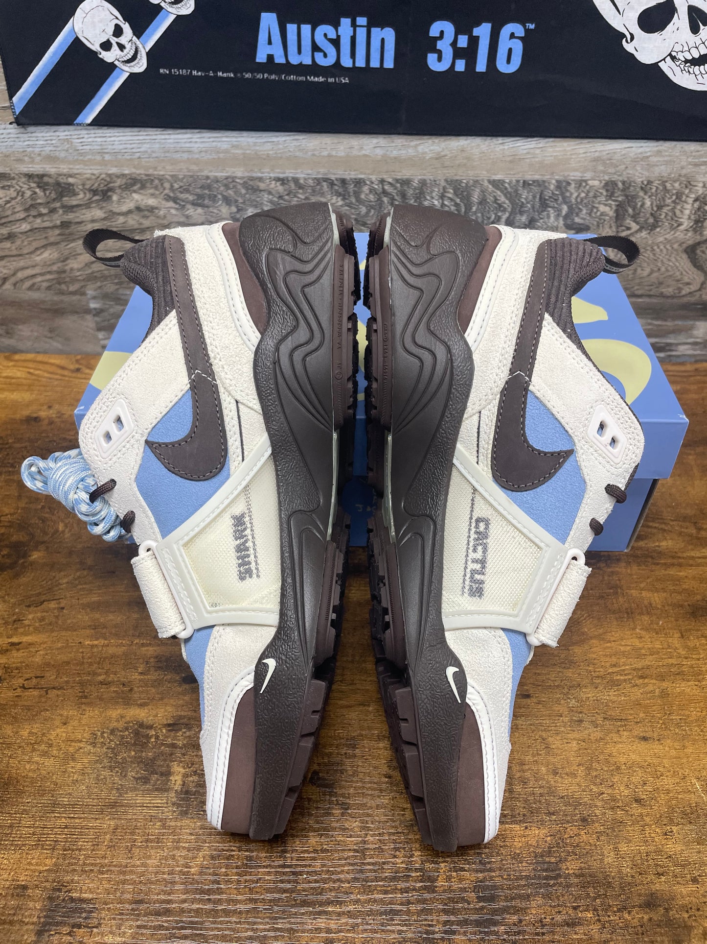 9.5 - Nike Zoom Field Jaxx Travis Scott blue New