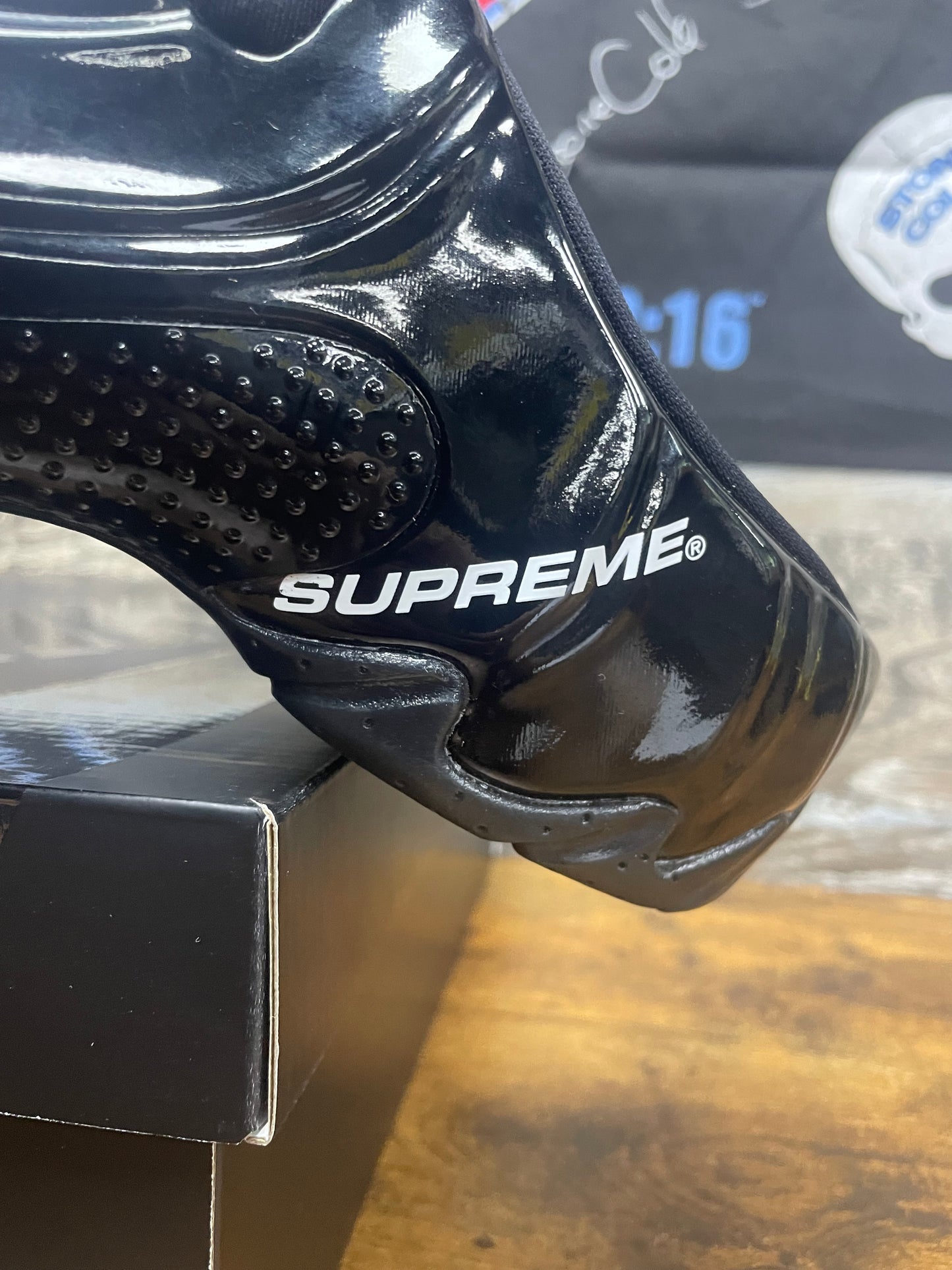 11 - Nike Clogposite Supreme Black