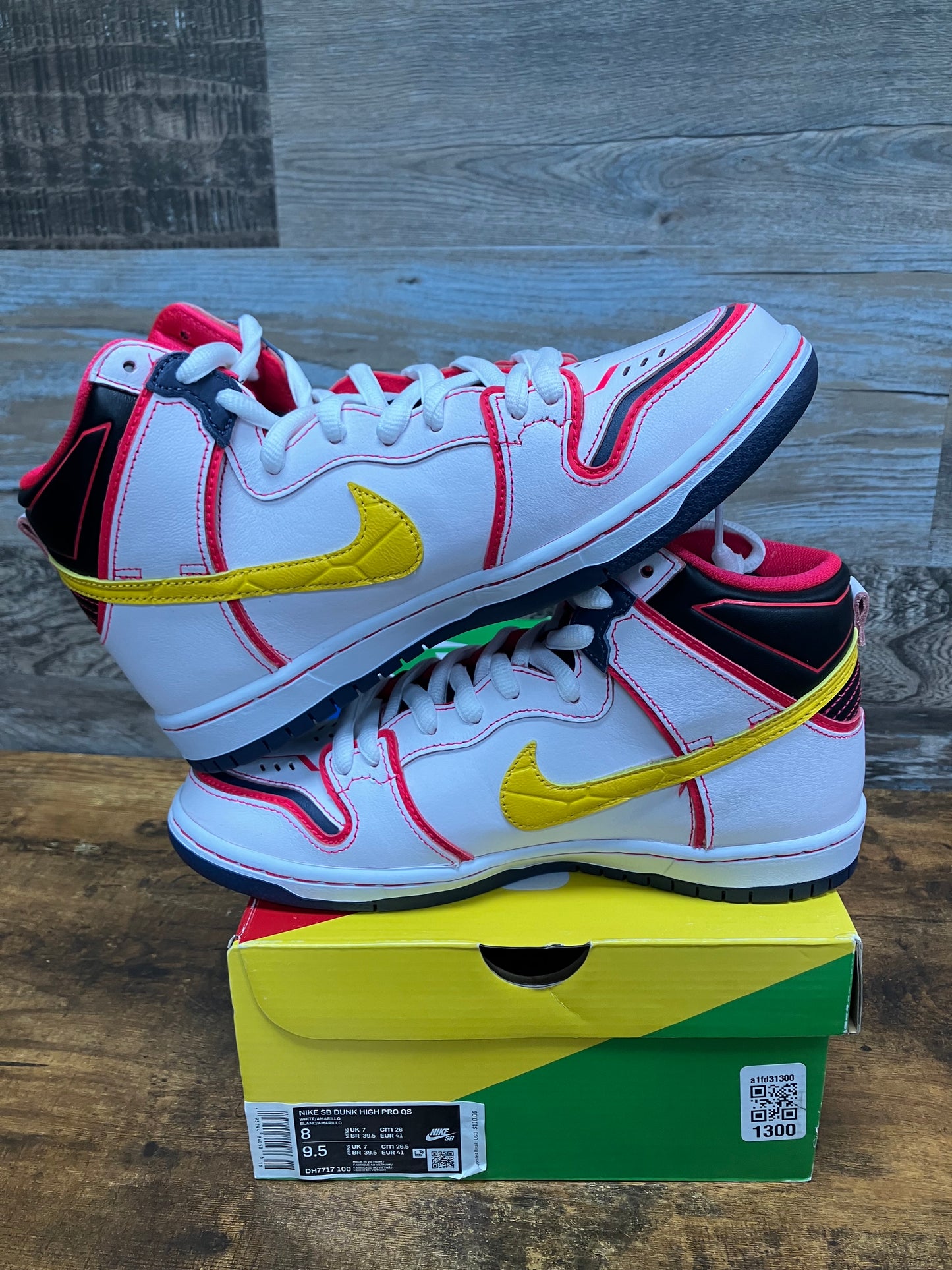Nike Dunk Hi Gundam Size 8