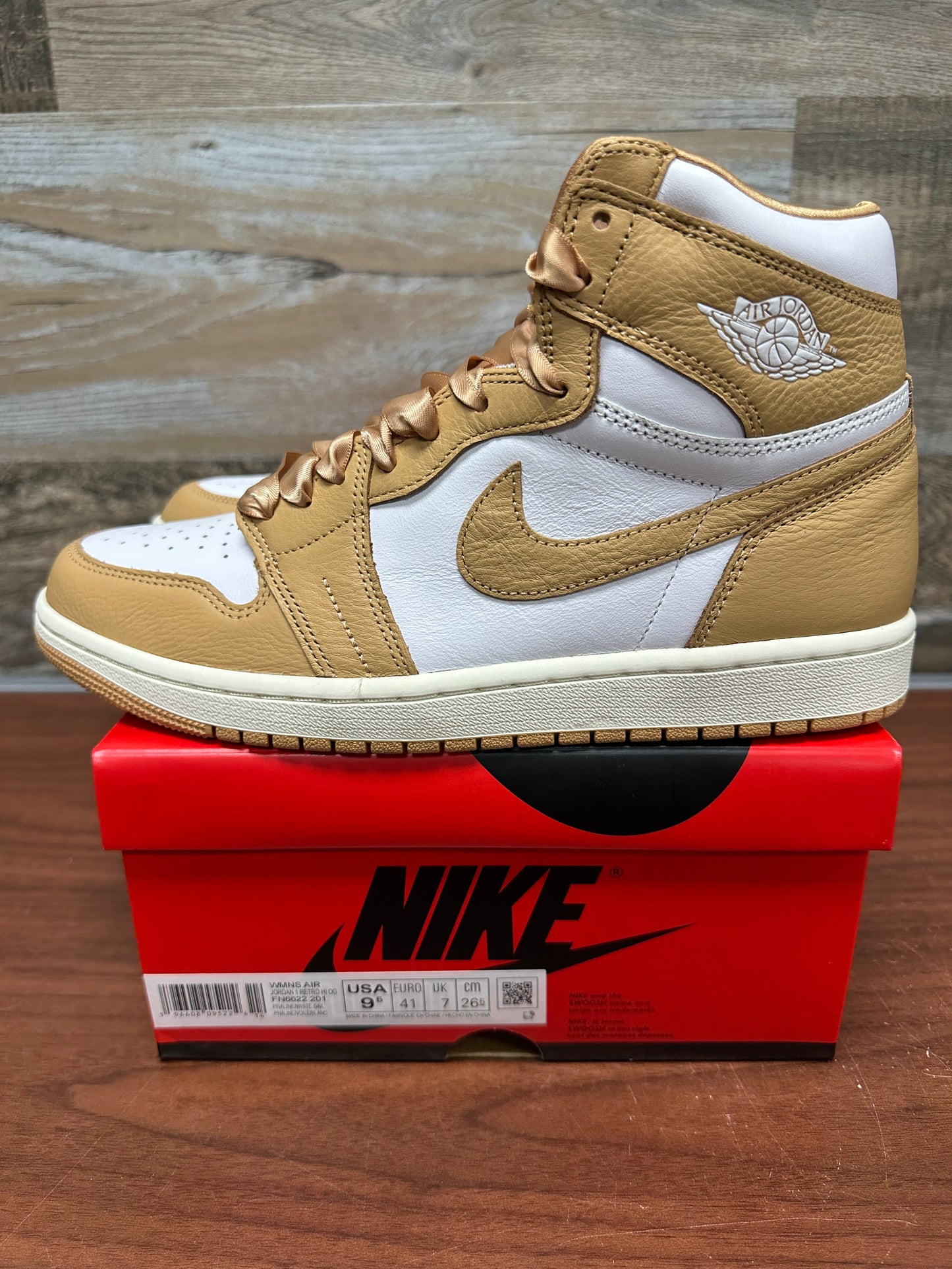 Jordan 1 high Praline Size 9.5W New