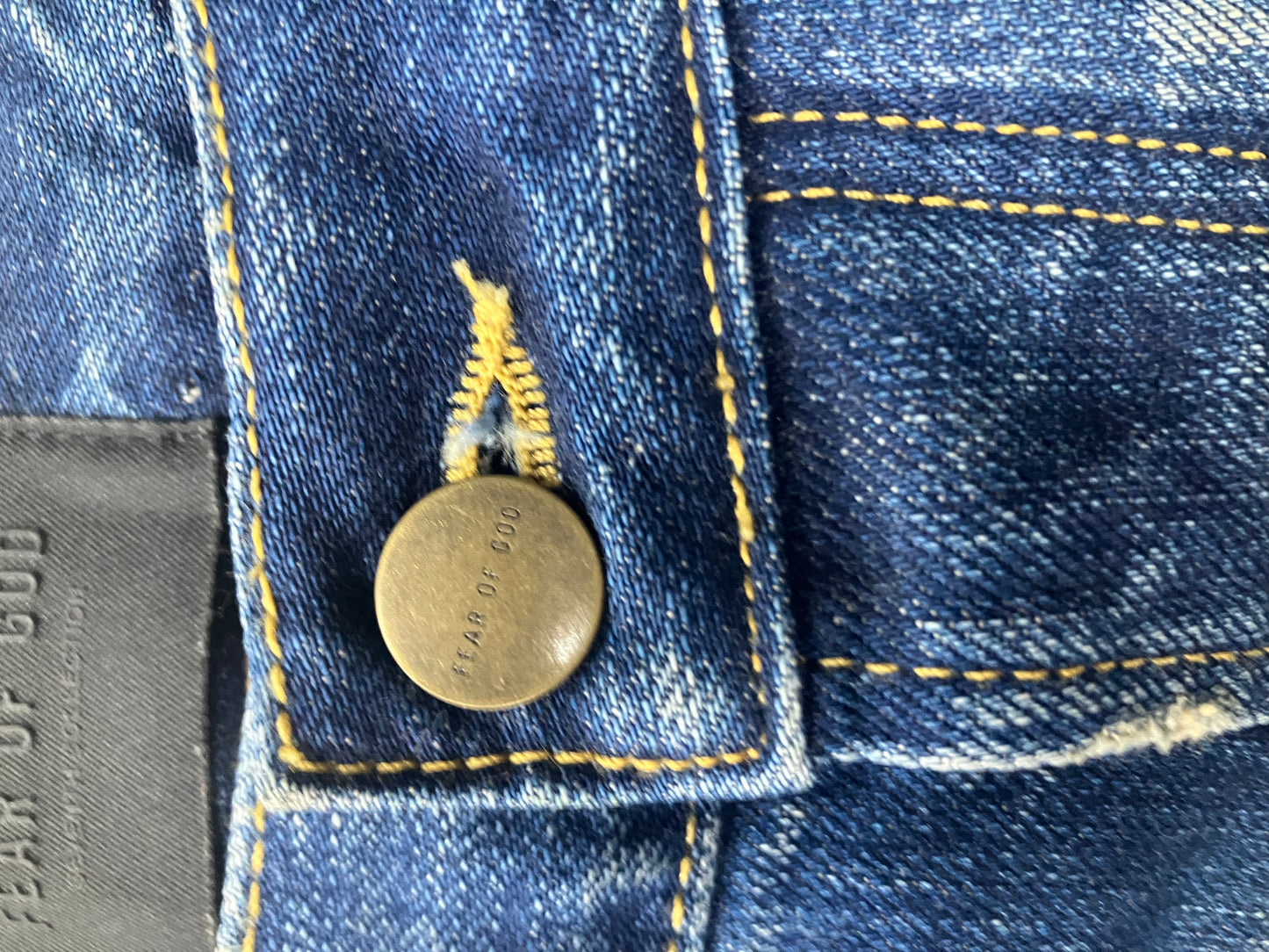 31 - Fear Of God Seventh Collection Dark Washed Jeans