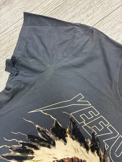 L - Kanye Yeezus Tour shirt