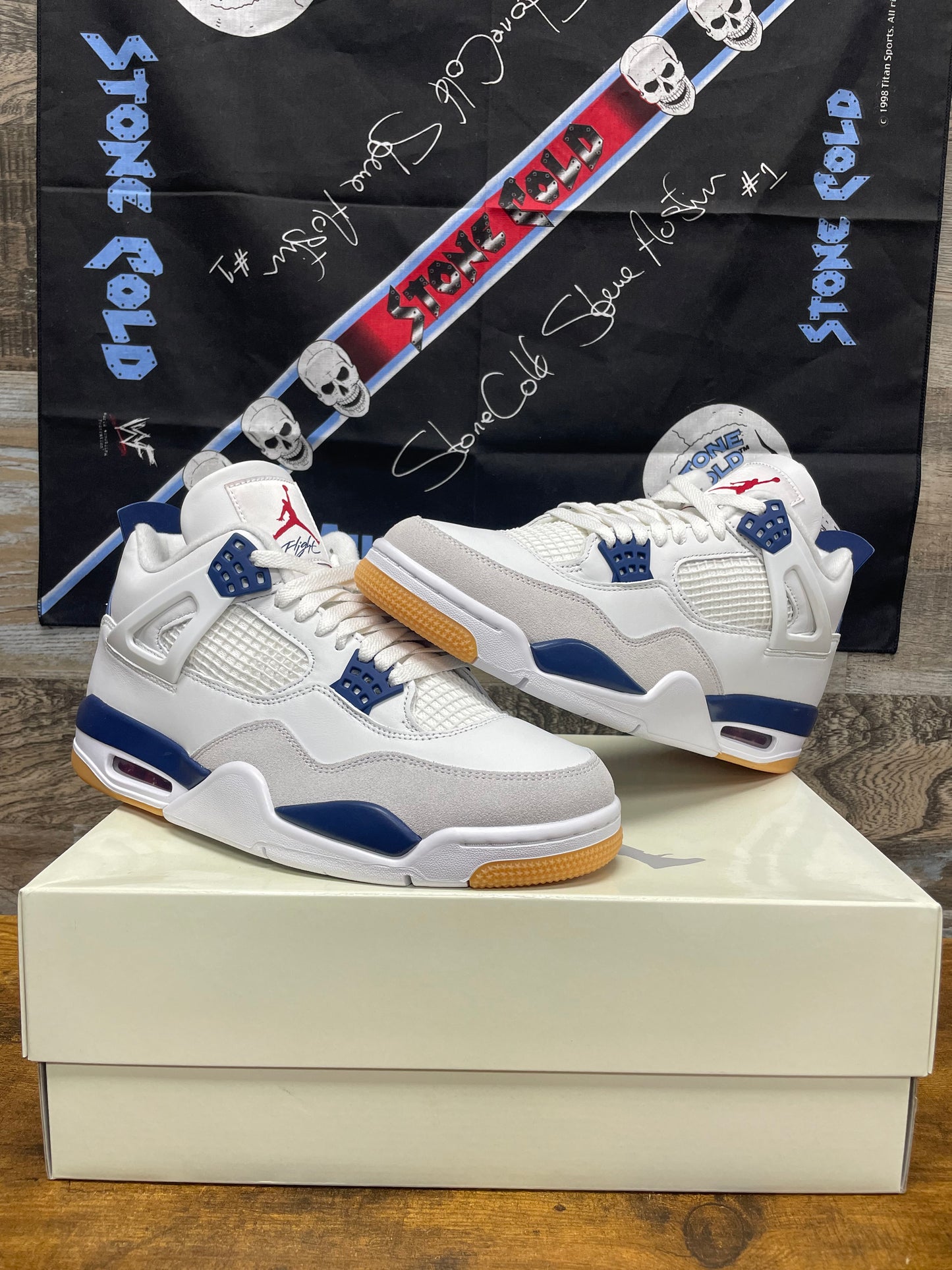 Nike SB x Air Jordan 4 Retro SP "Navy" 10