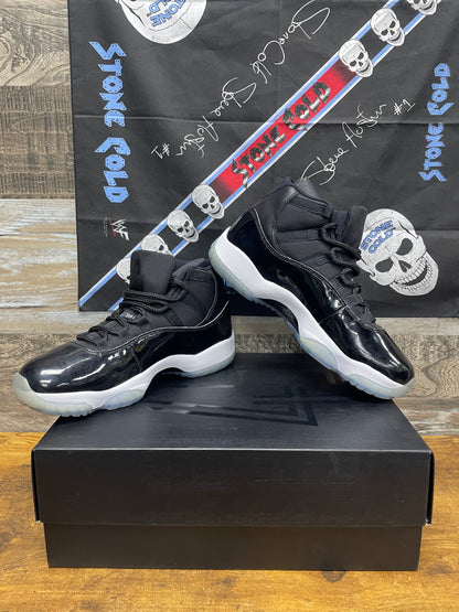 Air Jordan 11 "Space Jam" sneaker 9.5