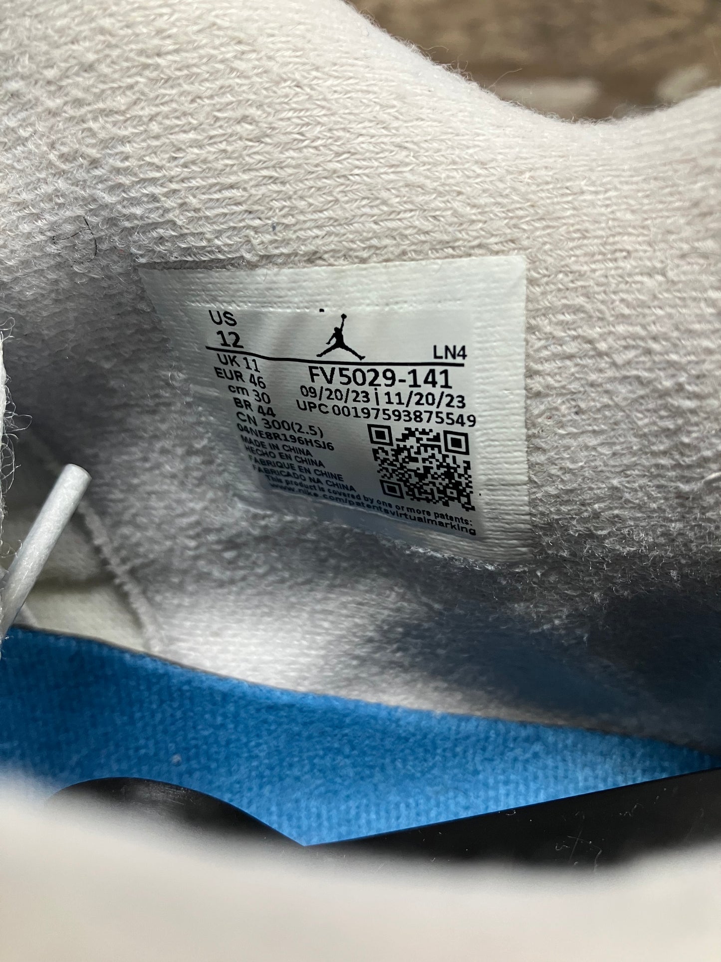 Air Jordan 4 Military Blue 12