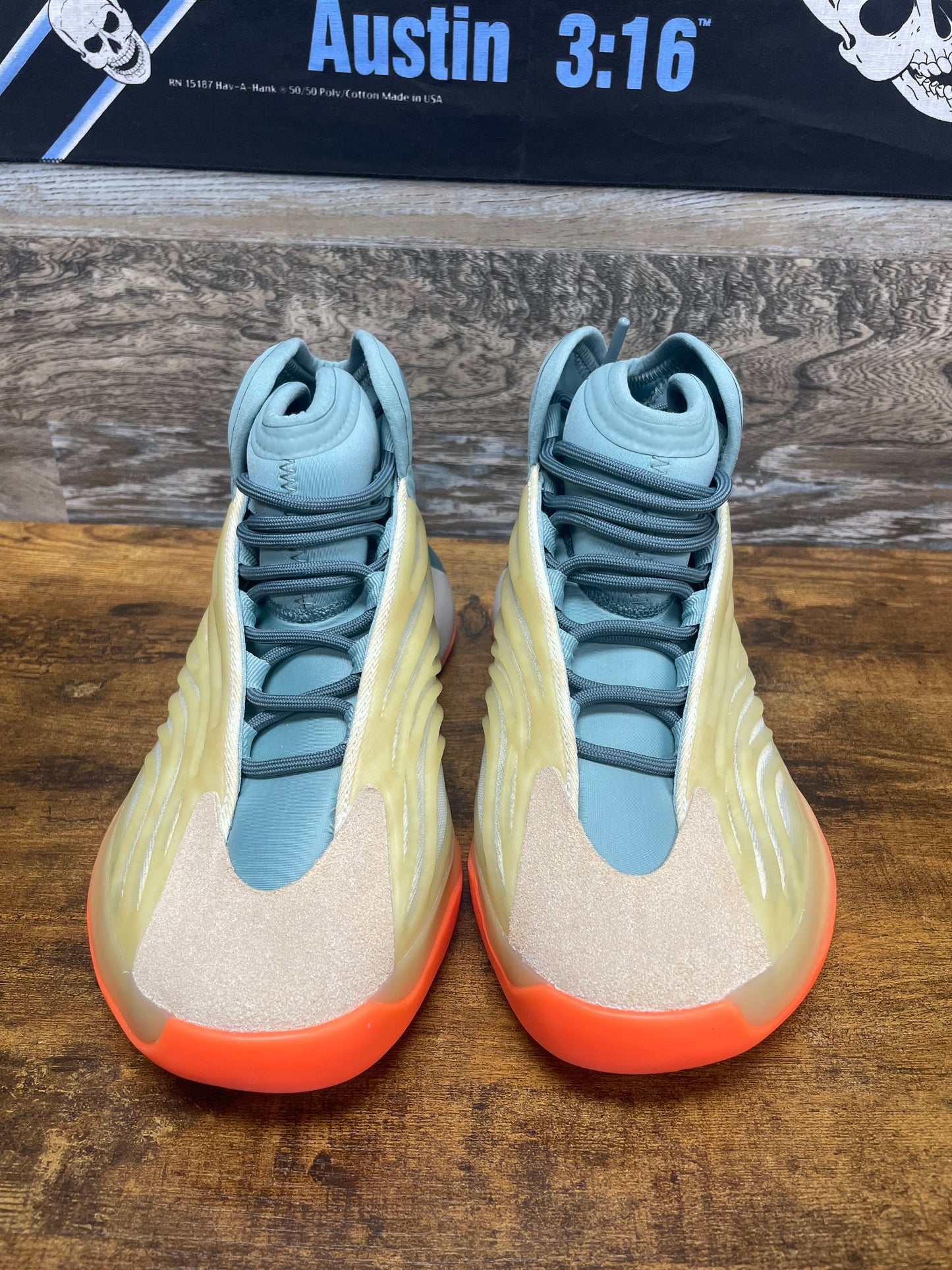 10 - Yeezy QNTM Hi-Res Coral New