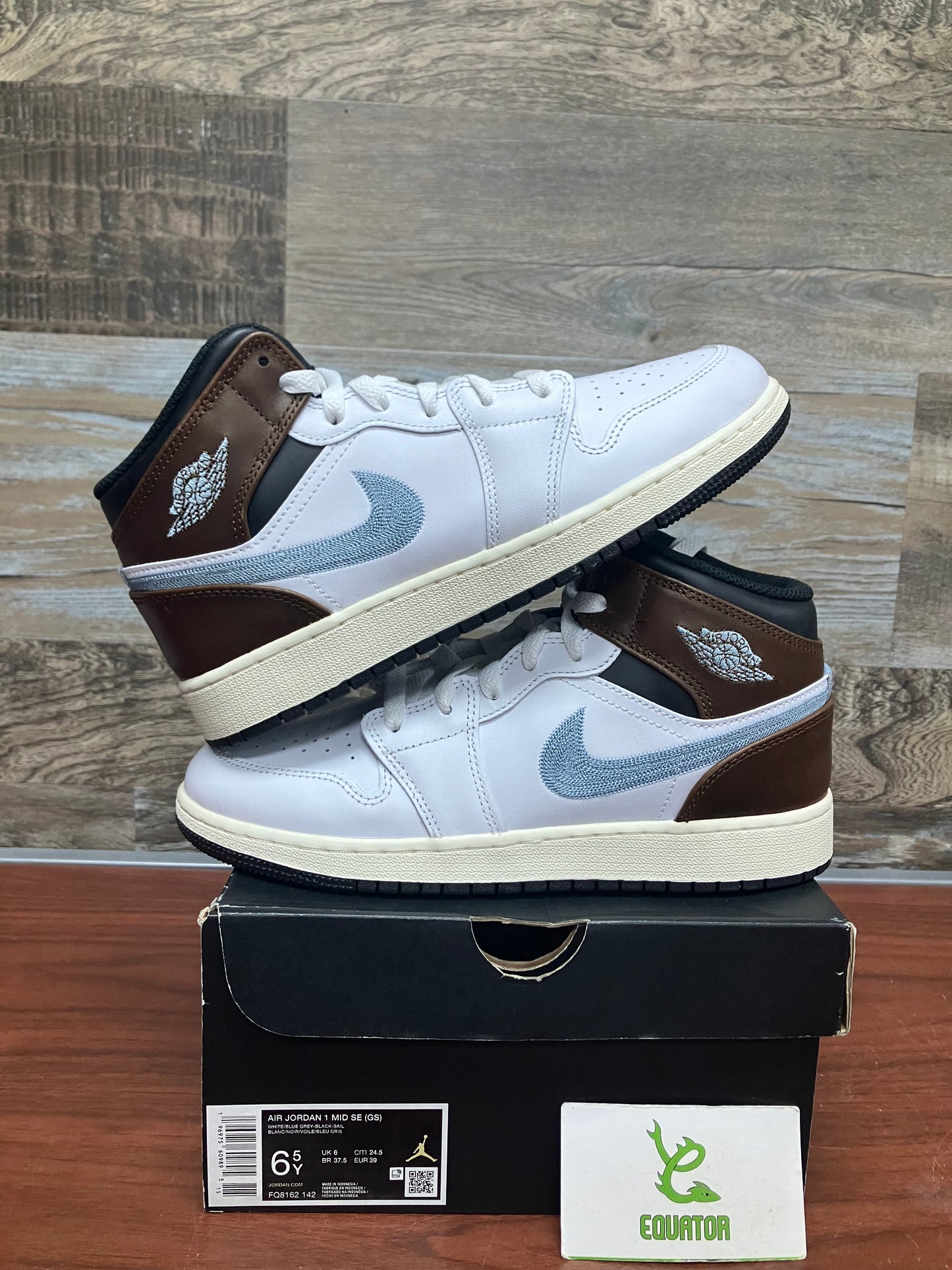 Jordan 1 Mid Brown Blue Grey Size 6.5Y