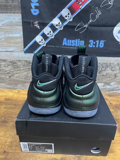 9.5 - Nike Air Foamposite Pro "Pine Green" sneaker