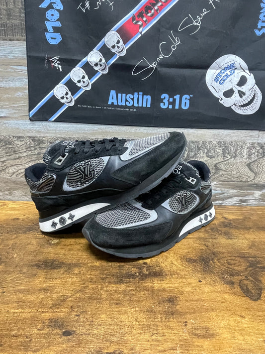 8 - Louis Vuitton Run Away Black and Grey