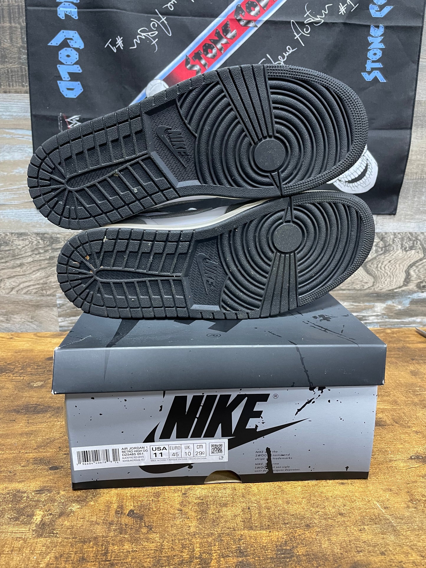 11 - Jordan 1 Washed Black