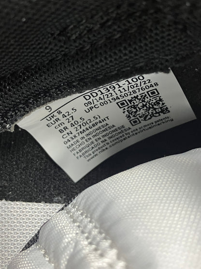 Nike Dunk Low Panda 9