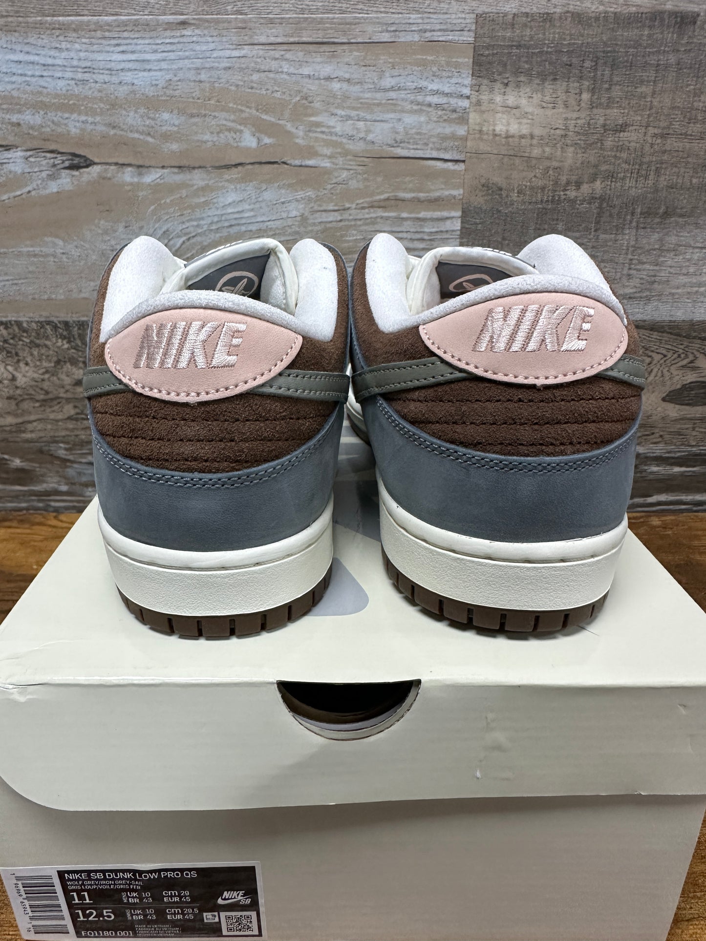 Dunk SB Yuto Size 11 New