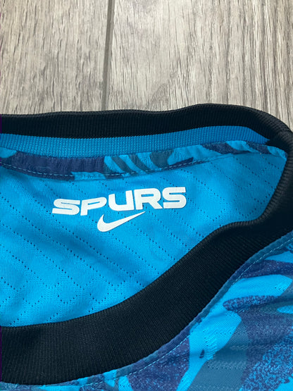 Tottenham 2022/23 third Kit Size Medium