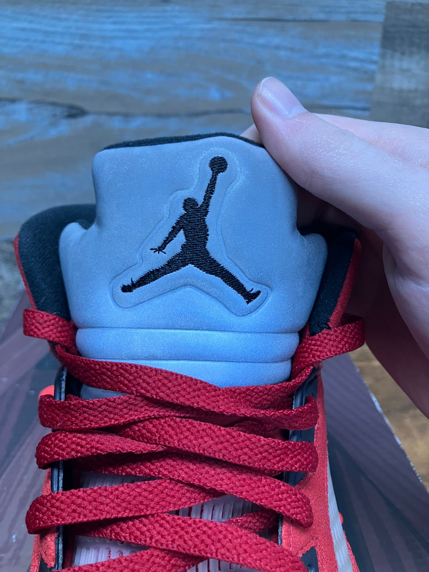 Jordan 5 Raging Bull Size 9.5