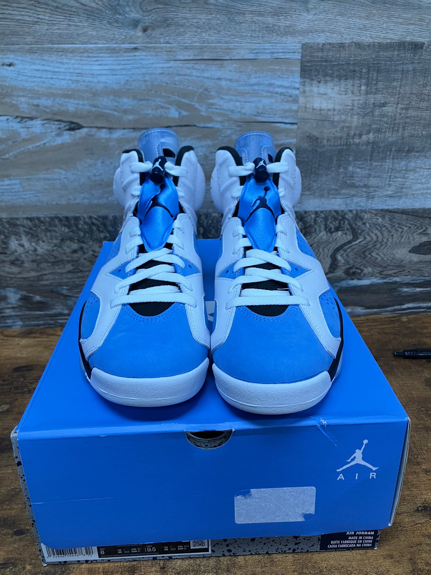 Jordan 6 UNC Size 8