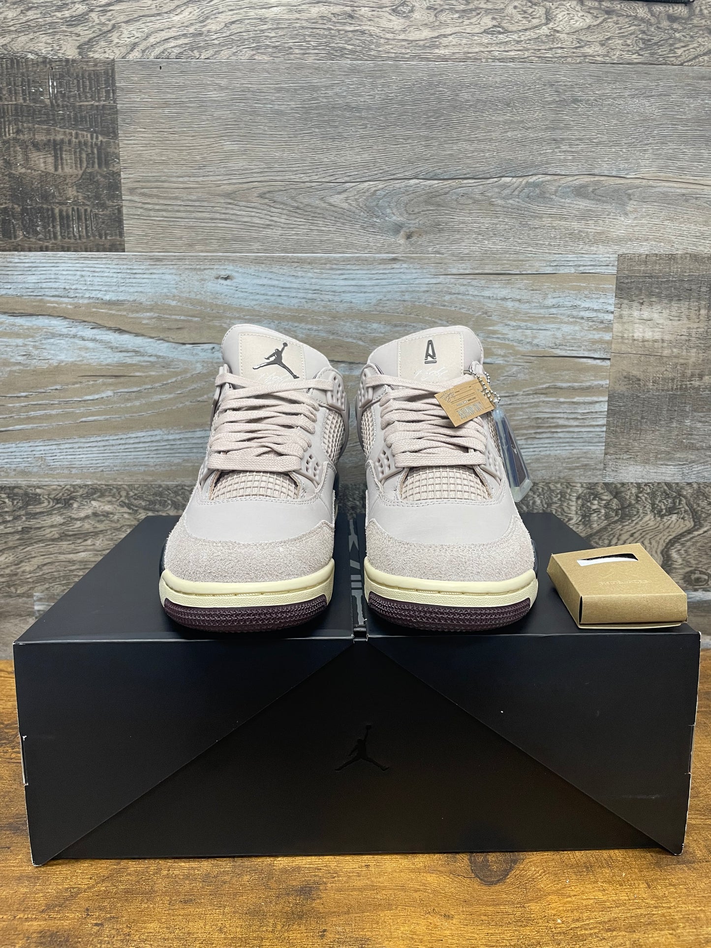 A Ma Maniére Air Jordan 4 W10.5