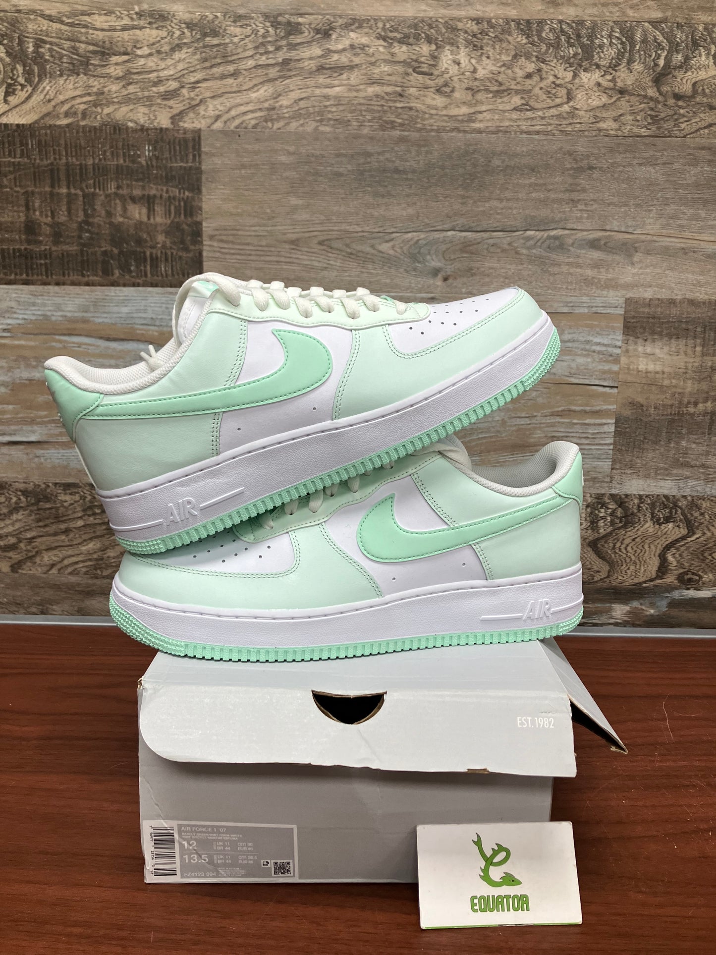 Nike Air Force 1 Low Mint Foam Size 12