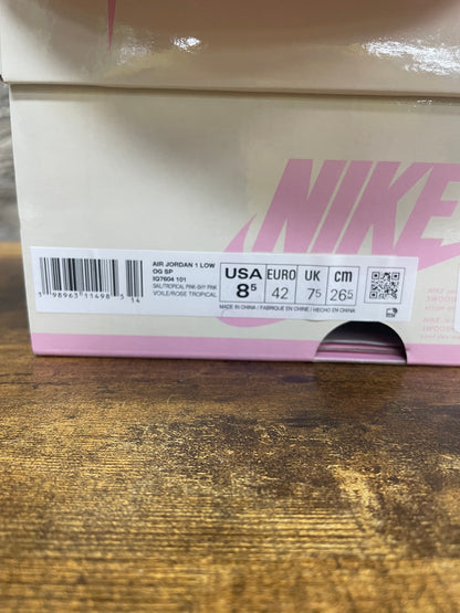 8.5 - Air Jordan 1 Low x Travis Scott "Tropical Pink