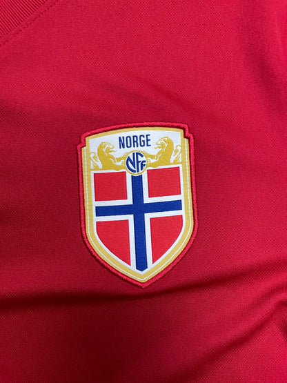 M - Nike 2020-2021 Norway Home Stadium Replica Jersey