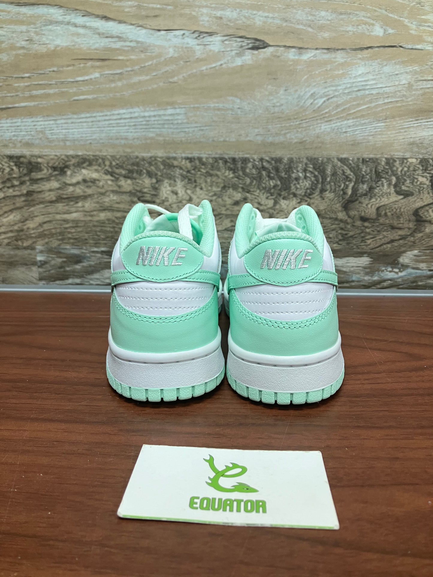 Nike Dunk Low Mint Foam Size