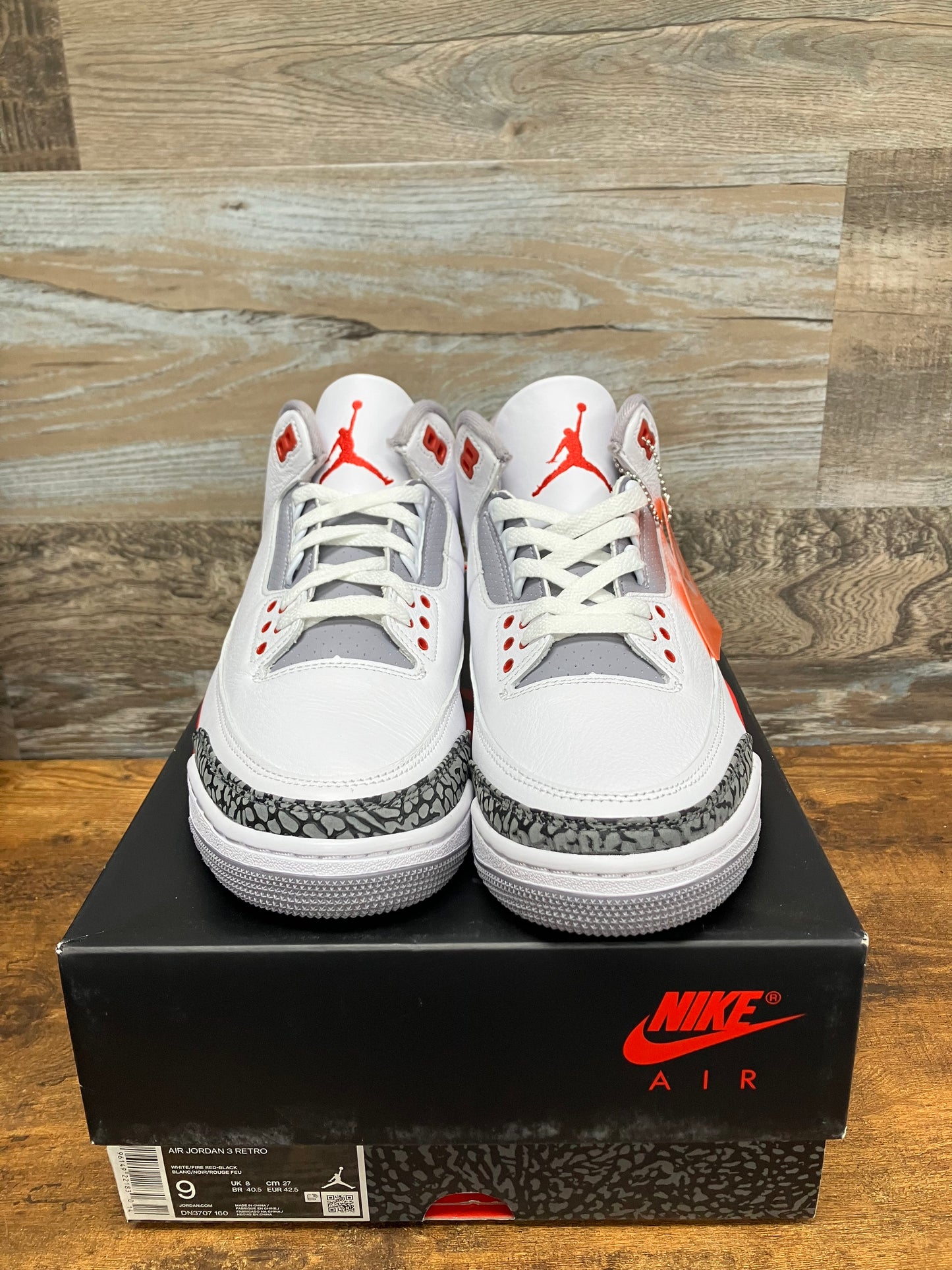 Jordan 3 Fire Red Size 9