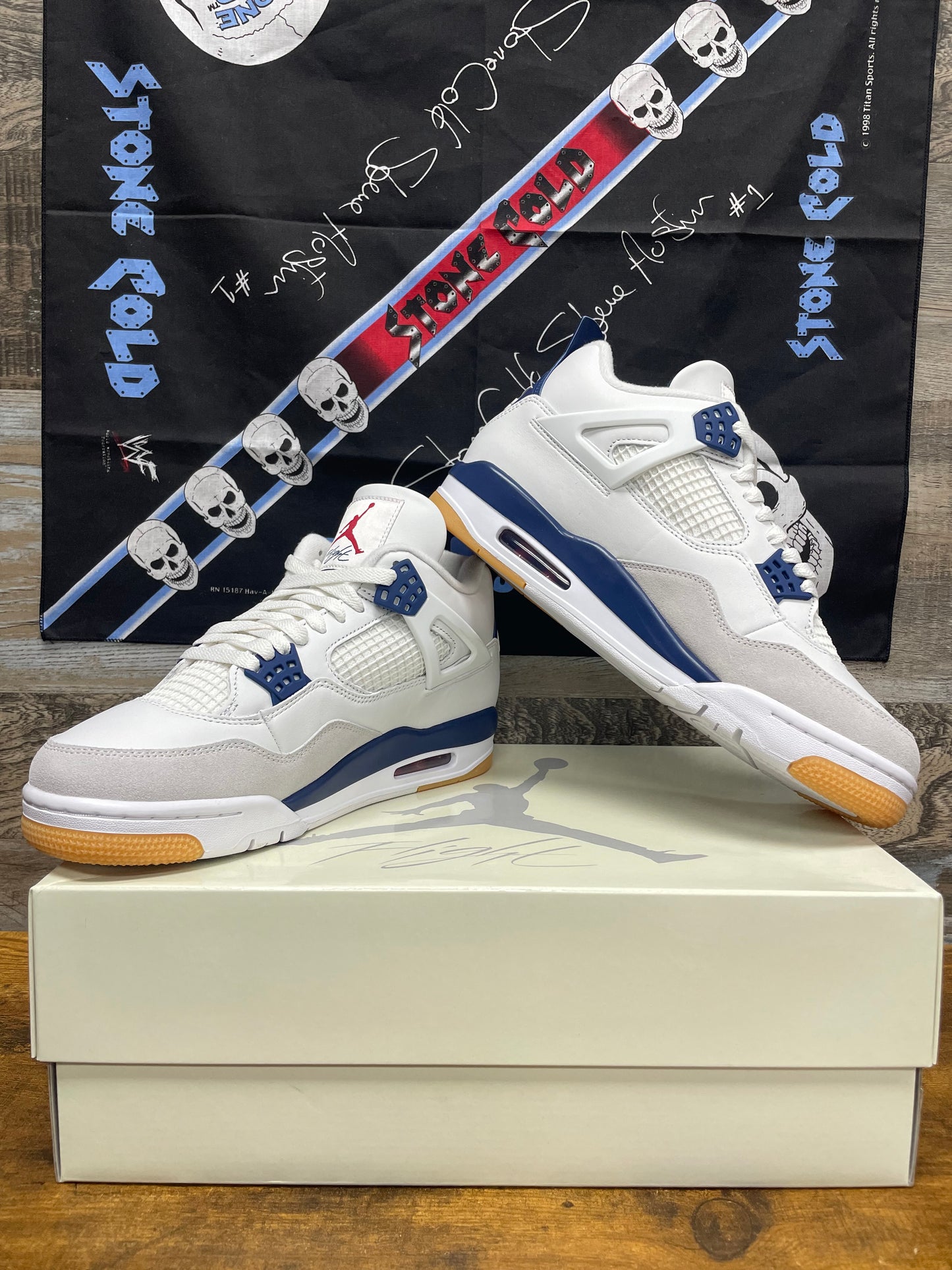 Nike SB x Air Jordan 4 Retro SP "Navy" 10