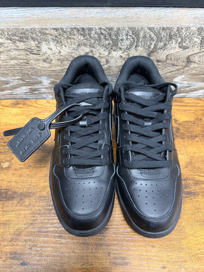 9 - Off-White Out of office Triple Black