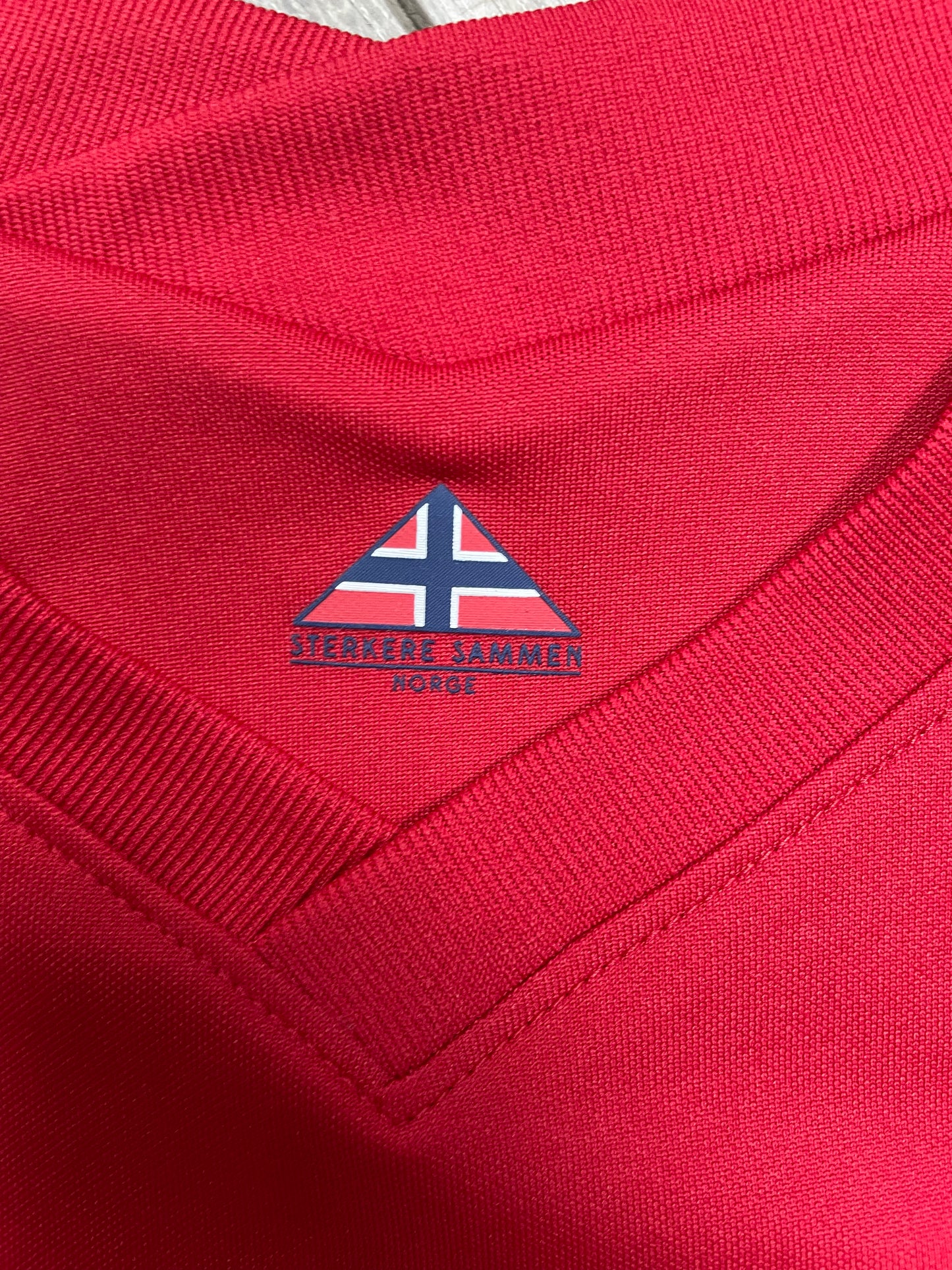 M - Nike 2020-2021 Norway Home Stadium Replica Jersey