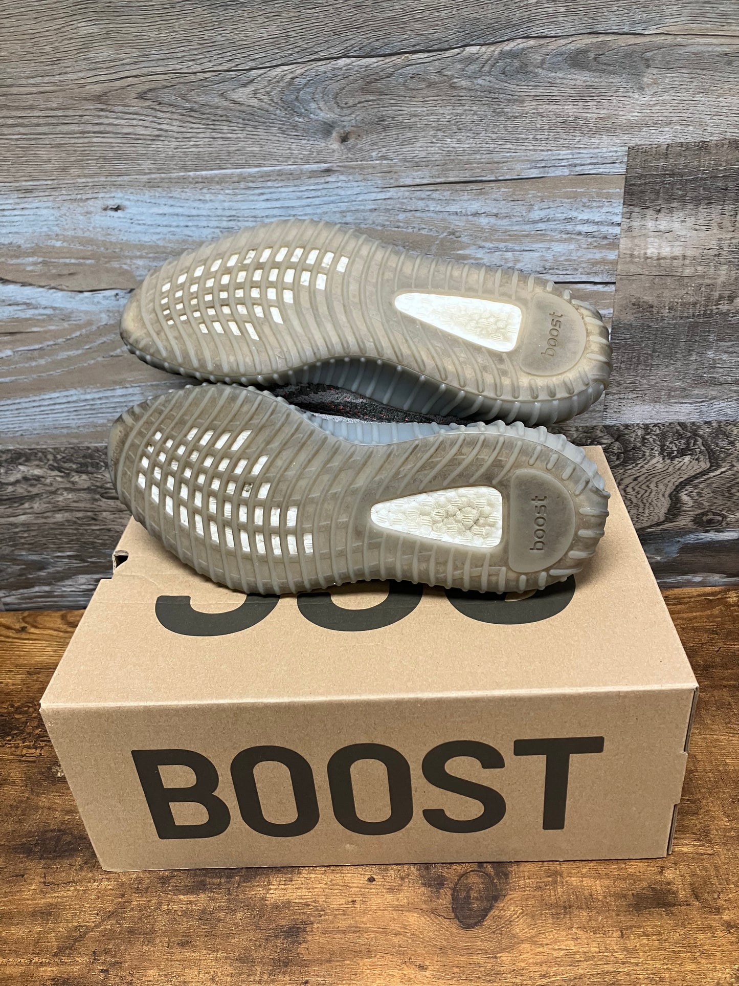 Yeezy 350 Beluga Size 10