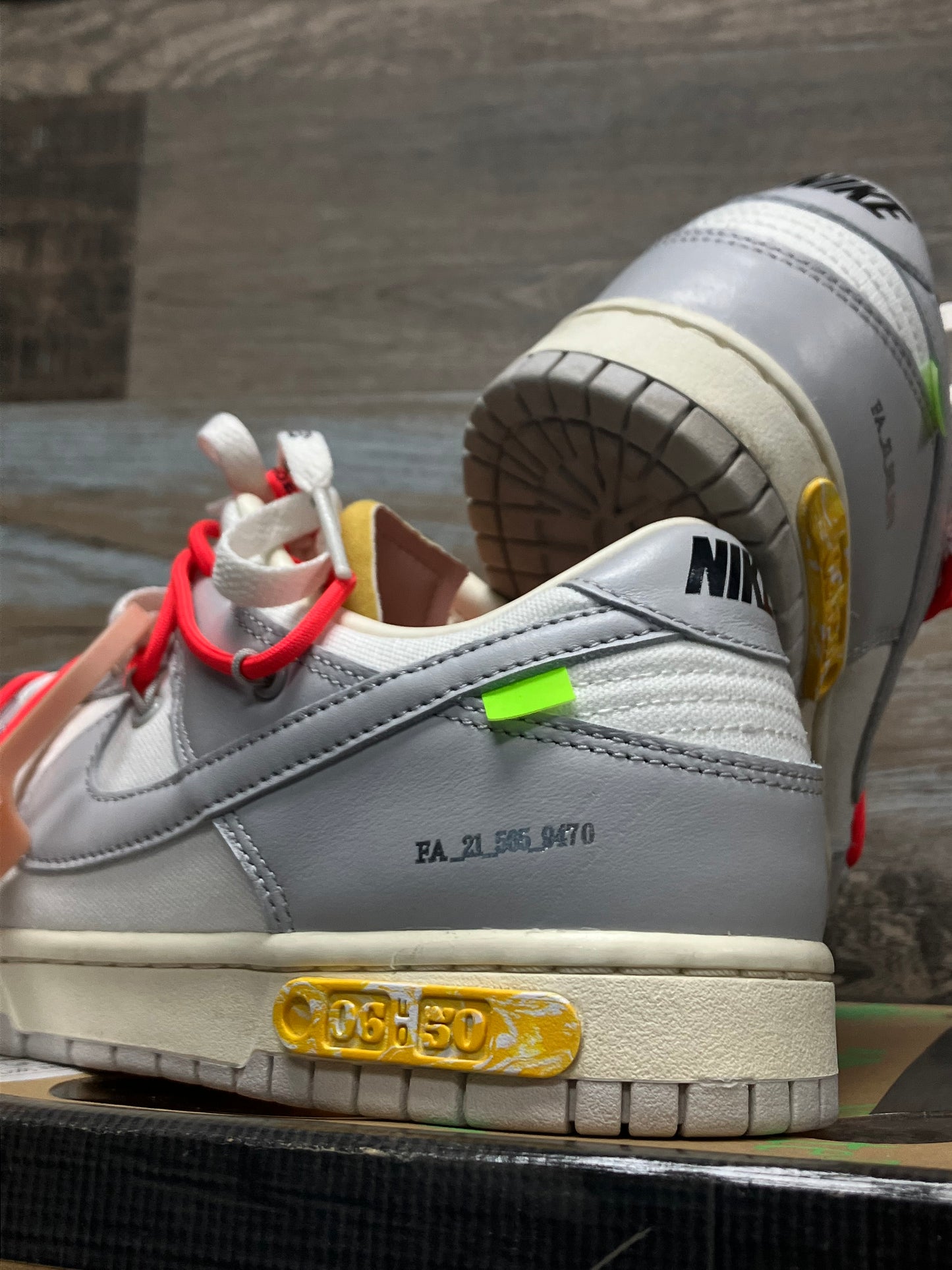 10.5 - Off-White Lot 6 Dunk Low