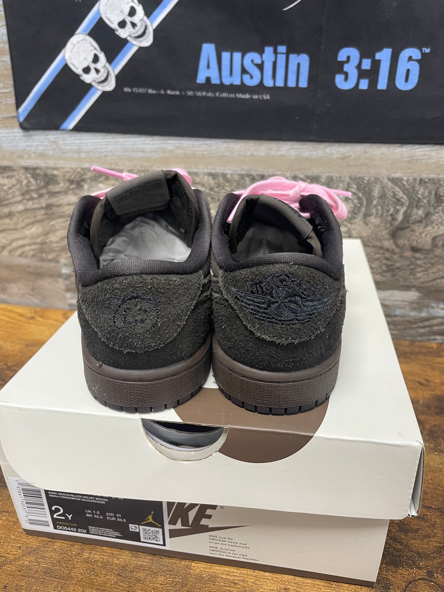 2Y - Nike Air Jordan 1 Retro Low OG SP Travis Scott “ Velvet Brown “