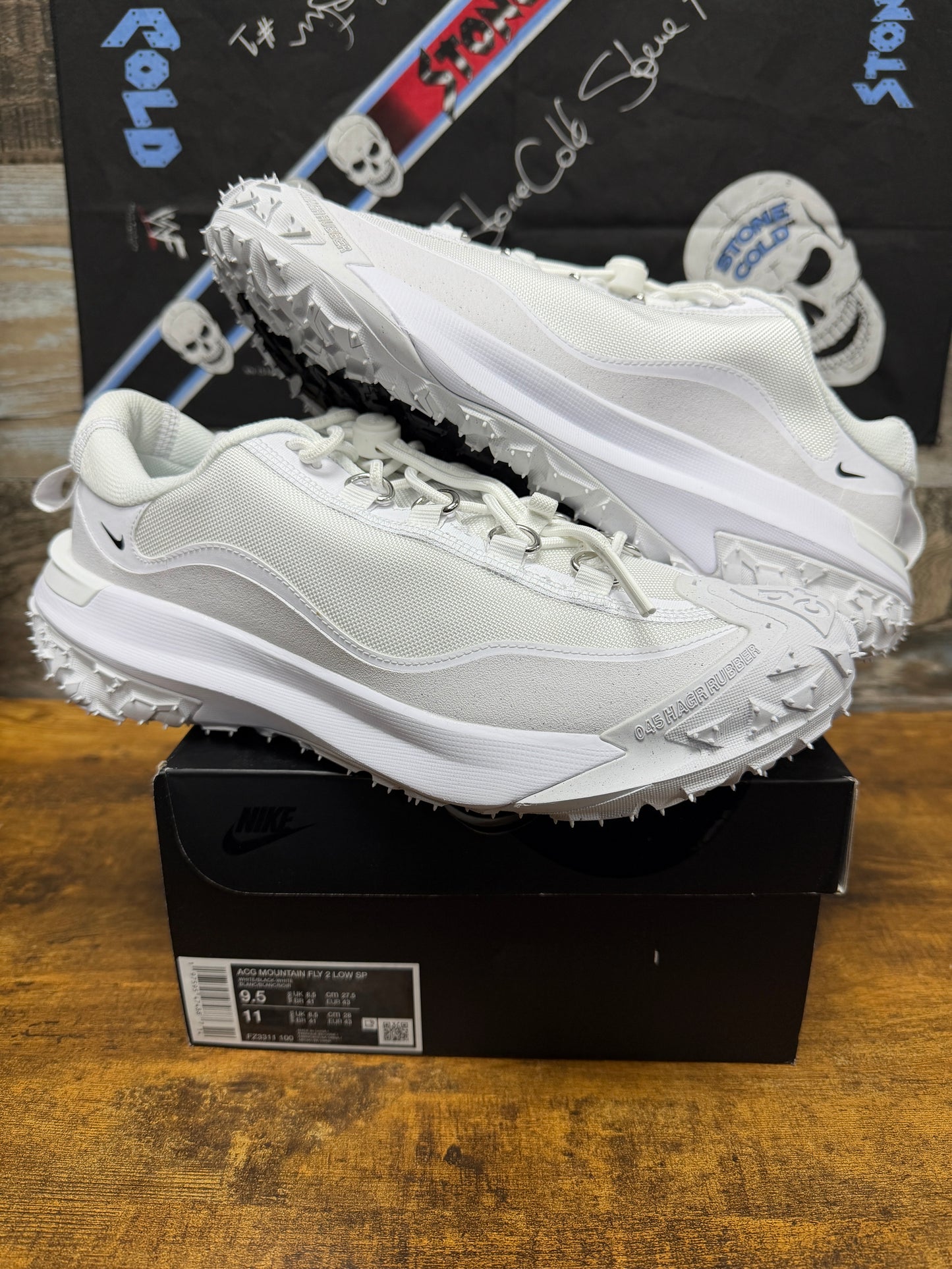 9.5 - ACG Mountain Fly 2 Low New