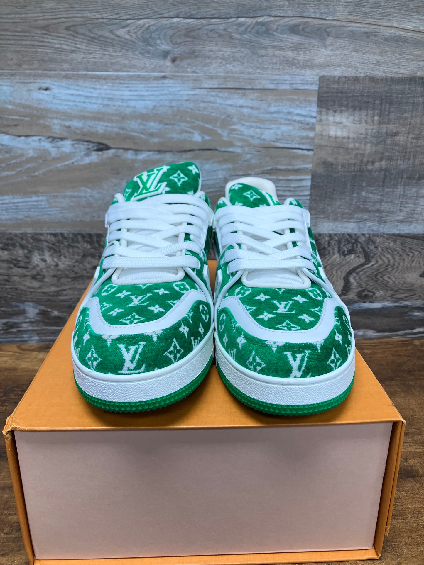 Louis Vuitton Trainer Velvet Size 10LV/11.5-12US