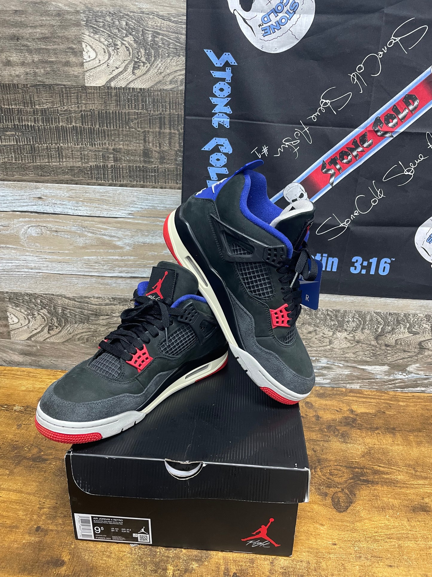 9.5 - Nike Air Jordan 4 Retro "Rare Air “