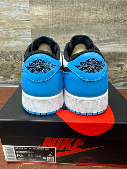 Jordan 1 low powder blue 5.5y (7W) New